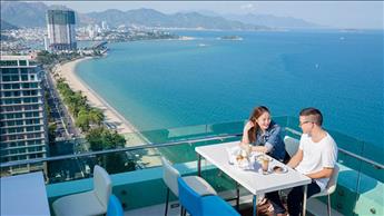 altitude-rooftop-bar-khanh-hoa